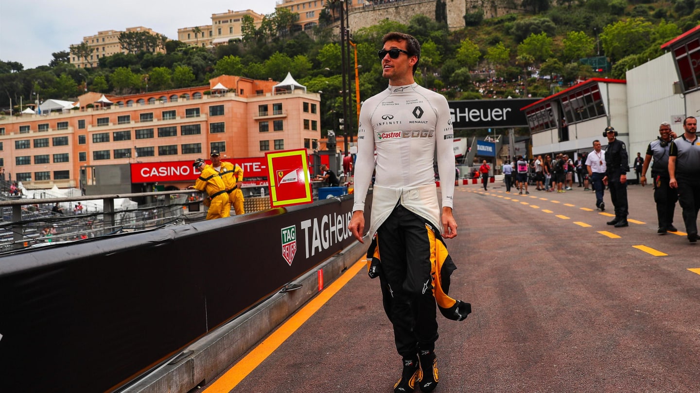Jolyon Palmer (GBR) Renault Sport F1 Team at Formula One World Championship, Rd6, Monaco Grand Prix, Practice, Monte-Carlo, Monaco, Thursday 25 May 2017. © Sutton Images