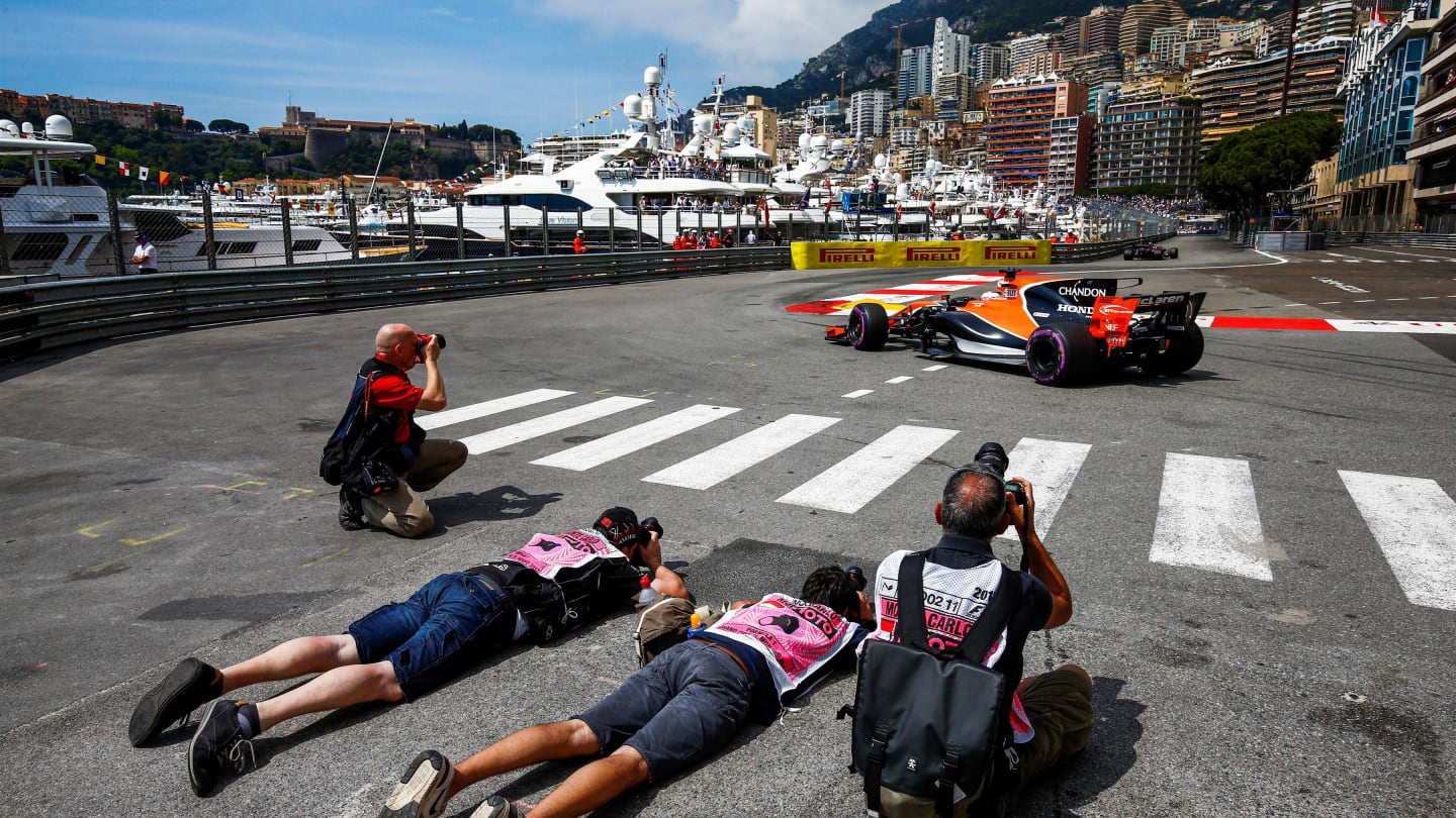 Photographers and Jenson Button (GBR) McLaren MCL32 at Formula One World Championship, Rd6, Monaco Grand Prix, Practice, Monte-Carlo, Monaco, Thursday 25 May 2017. © Sutton Images