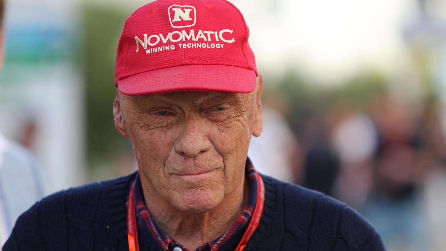 Niki f1 hat best sale