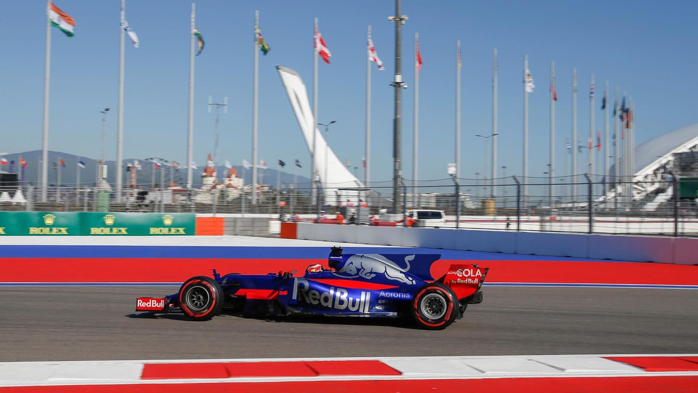 Daniil Kvyat (RUS) Scuderia Toro Rosso STR12 at Formula One World Championship, Rd4, Russian Grand