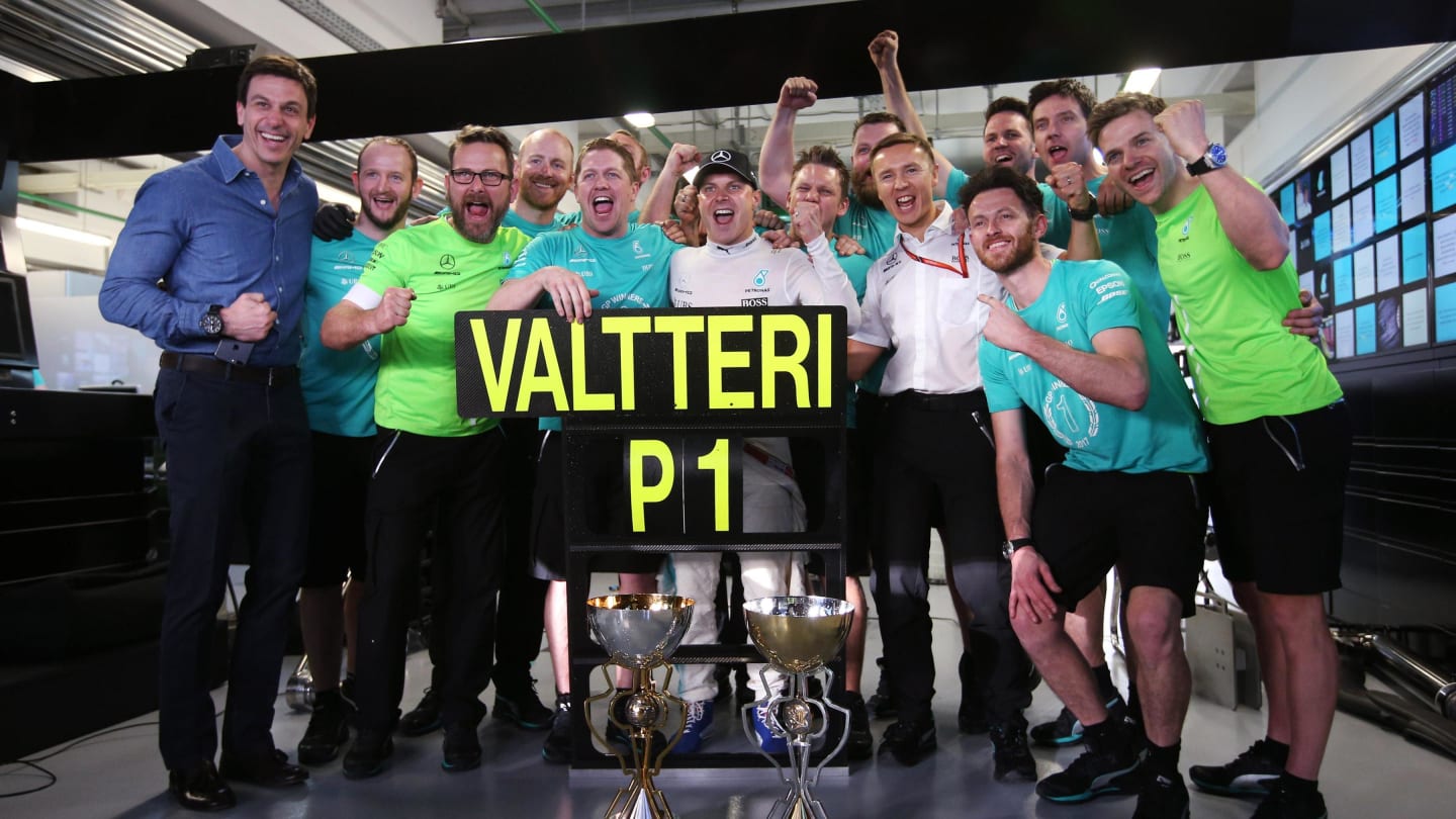 Race winner Valtteri Bottas (FIN) Mercedes AMG F1 celebrates with Toto Wolff (AUT) Mercedes AMG F1