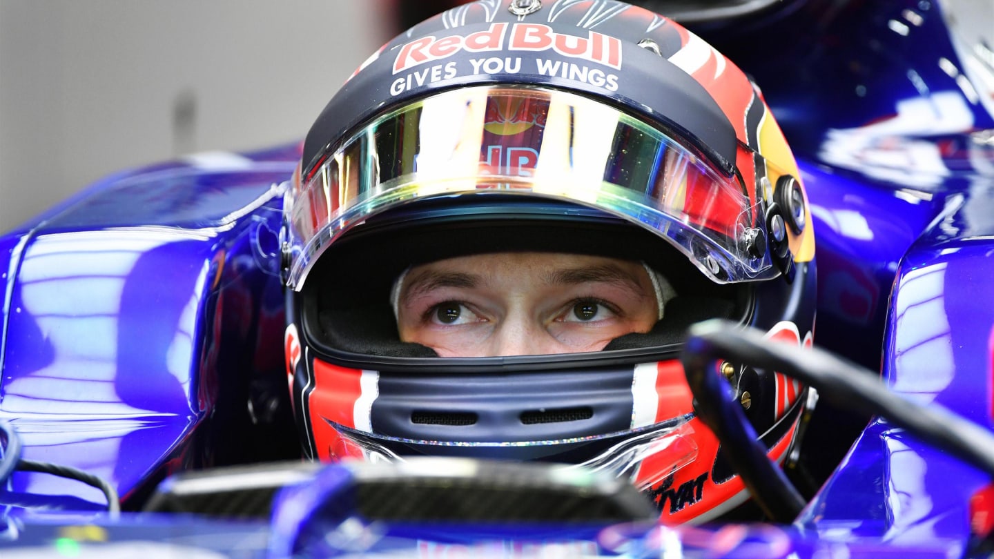 Daniil Kvyat (RUS) Scuderia Toro Rosso STR12 at Formula One World Championship, Rd14, Singapore Grand Prix, Practice, Marina Bay Street Circuit, Singapore, Friday 15 September 2017. © Sutton Images