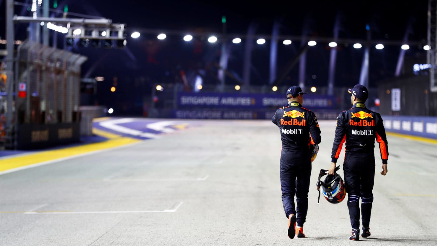 Max Verstappen (NED) Red Bull Racing and Daniel Ricciardo (AUS) Red Bull Racing in parc ferme at Formula One World Championship, Rd14, Singapore Grand Prix, Qualifying, Marina Bay Street Circuit, Singapore, Saturday 16 September 2017. © Sutton Images