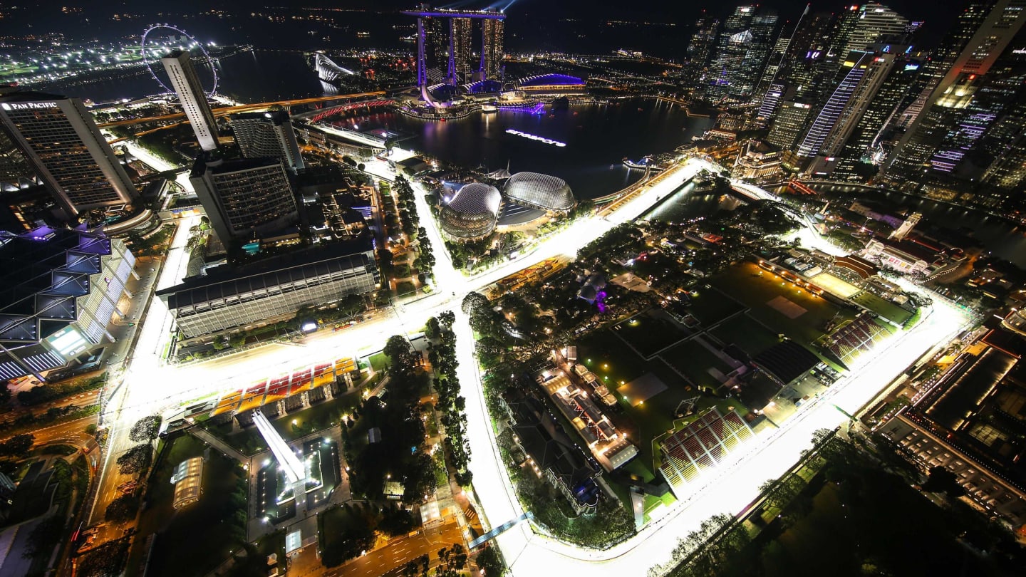 Aerial view from the 66th floor of the Swissotel at Formula One World Championship, Rd14, Singapore Grand Prix, Preparations, Marina Bay Street Circuit, Singapore, Thursday 14 September 2017. © Sutton Images