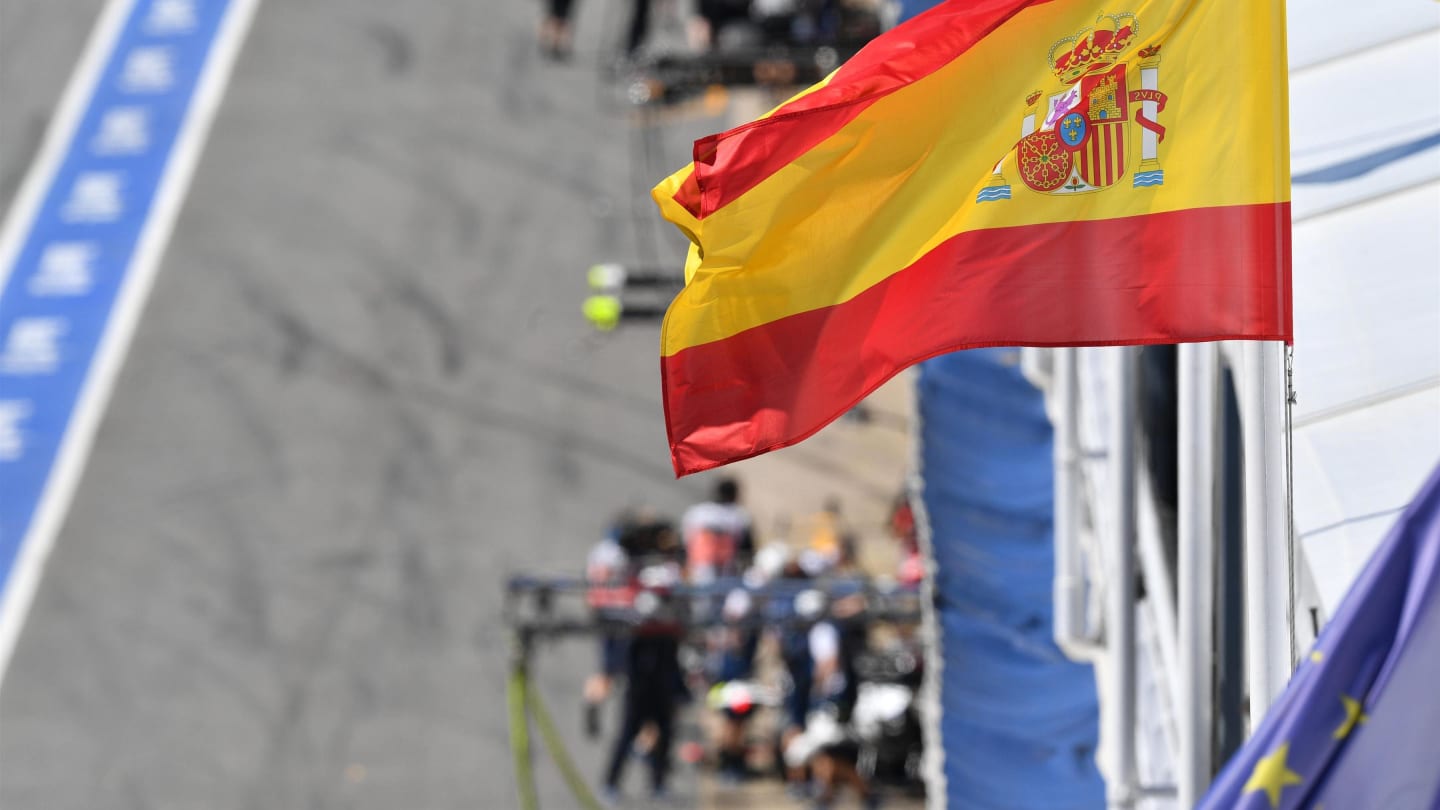 Spanish flag at Formula One World Championship, Rd5, Spanish Grand Prix, Practice, Barcelona,