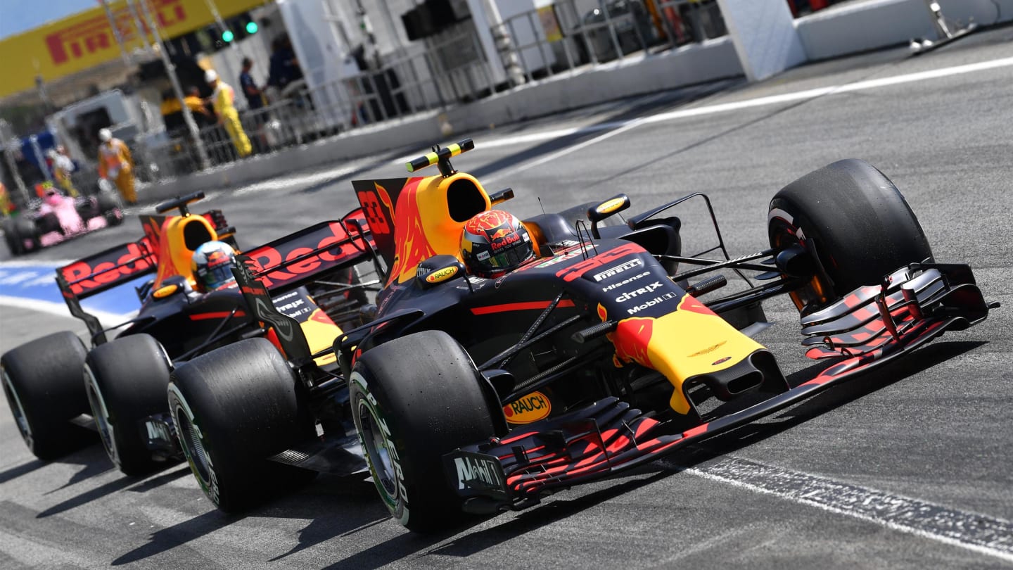 Max Verstappen (NED) Red Bull Racing RB13 and Daniel Ricciardo (AUS) Red Bull Racing RB13 at Formula One World Championship, Rd5, Spanish Grand Prix, Qualifying, Barcelona, Spain, Saturday 13 May 2017. © Sutton Motorsport Images