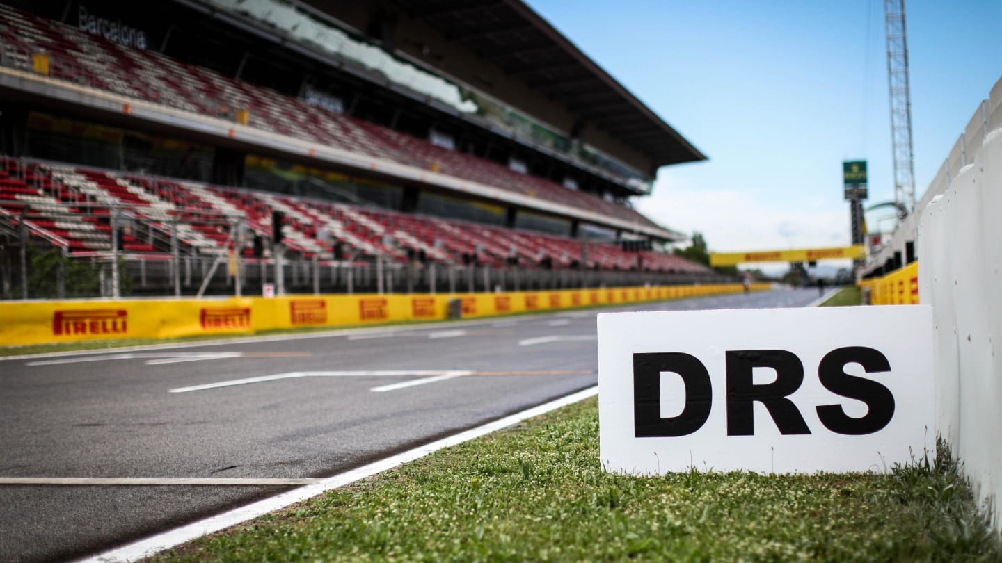 DRS Sign and Track View at Formula One World Championship, Rd5, Spanish Grand Prix, Preparations, Barcelona, Spain, Thursday 11 May 2017. © Sutton Motorsport Images