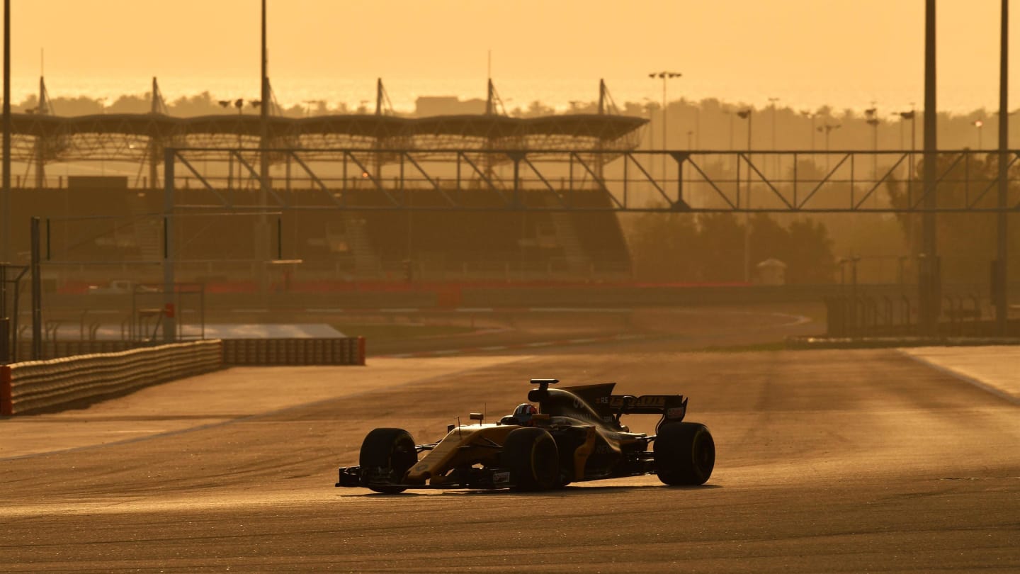 Nico Hulkenberg (GER) Renault Sport F1 Team RS17 at Formula One Testing, Day One, Bahrain International Circuit, Sakhir, Bahrain, Tuesday 18 April 2017. © Sutton Motorsport Images