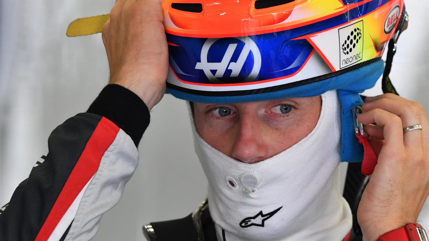 Romain Grosjean (FRA) Haas F1 at Formula One Testing, Day One, Bahrain International Circuit, Sakhir, Bahrain, Tuesday 18 April 2017. © Sutton Motorsport Images