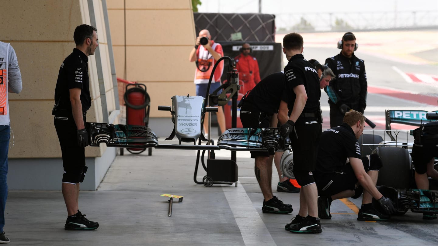 Valtteri Bottas (FIN) Mercedes-Benz F1 W08 Hybrid front wing change at Formula One Testing, Day Two, Bahrain International Circuit, Sakhir, Bahrain, Wednesday 19 April 2017. © Sutton Motorsport Images