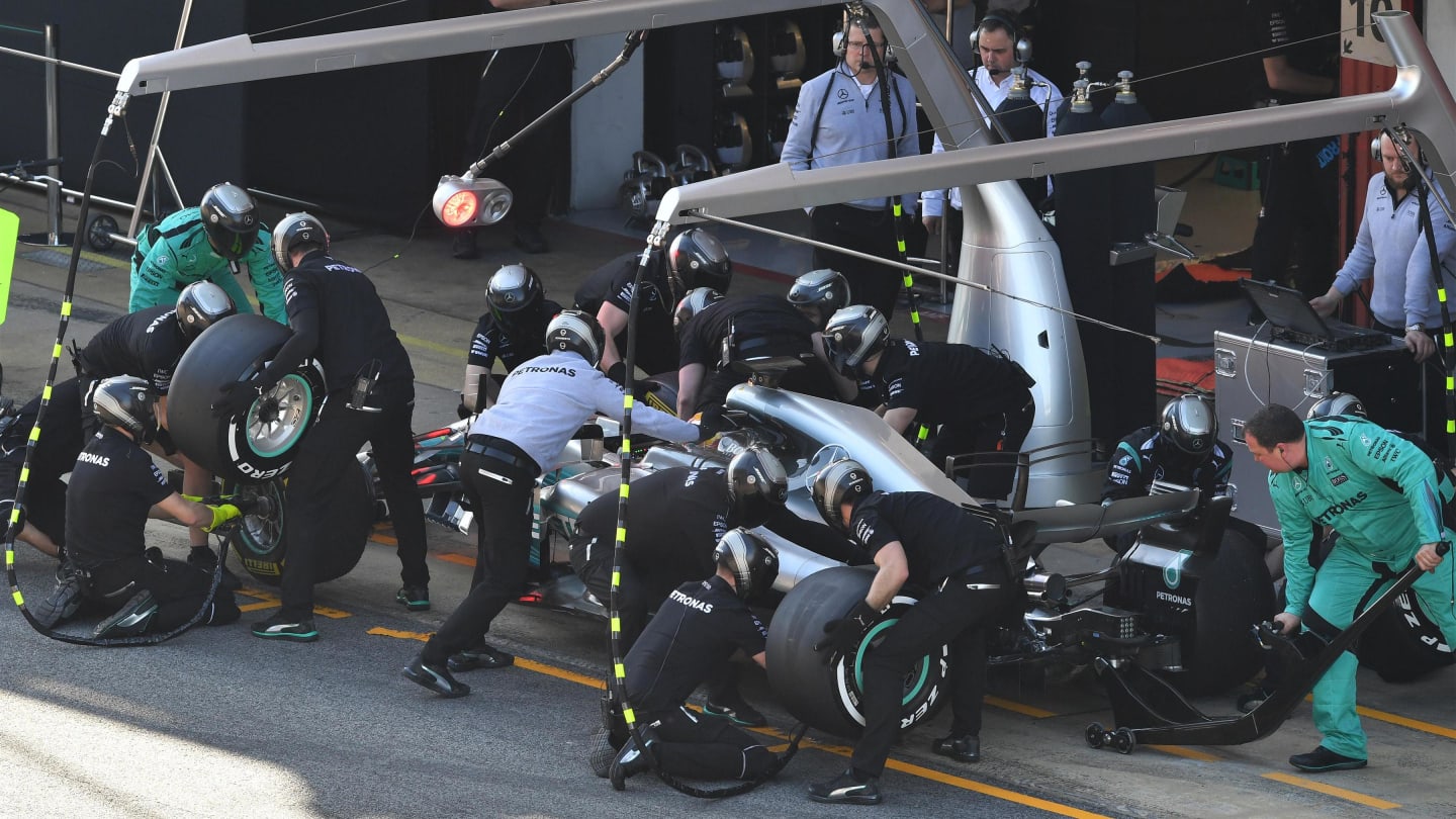Lewis Hamilton (GBR) Mercedes-Benz F1 W08 Hybrid pit stop at Formula One Testing, Day Three, Barcelona, Spain, 1 March 2017. © Sutton Images