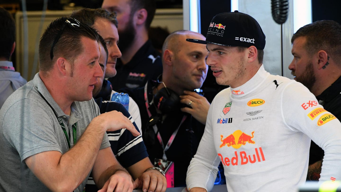 Max Verstappen (NED) Red Bull Racing and garage guests at Formula One World Championship, Rd17, United States Grand Prix, Qualifying, Circuit of the Americas, Austin, Texas, USA, Saturday 21 October 2017. © Mark Sutton/Sutton Images