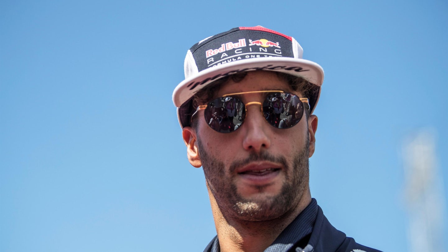 Daniel Ricciardo (AUS) Red Bull Racing on the drivers parade at Formula One World Championship, Rd17, United States Grand Prix, Race, Circuit of the Americas, Austin, Texas, USA, Sunday 22 October 2017. © Manuel Goria/Sutton Images
