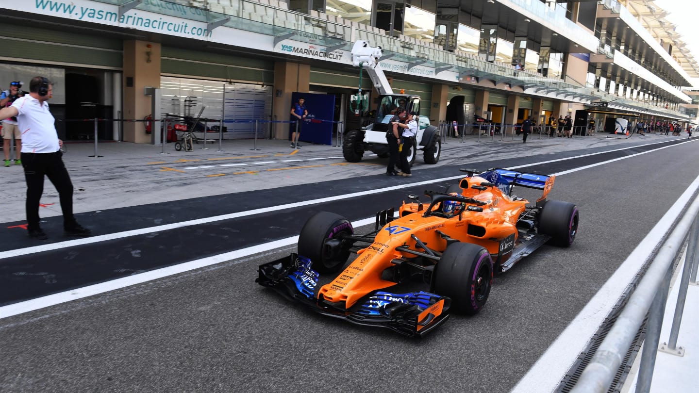 Lando Norris, McLaren MCL33 at Formula One Testing, Day One, Yas Marina Circuit, Abu Dhabi, UAE, Tuesday 27 November 2018.