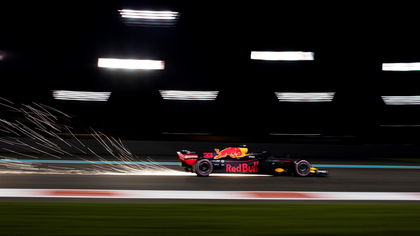 Max Verstappen, Red Bull Racing RB14 sparks at Formula One World Championship, Rd21, Abu Dhabi