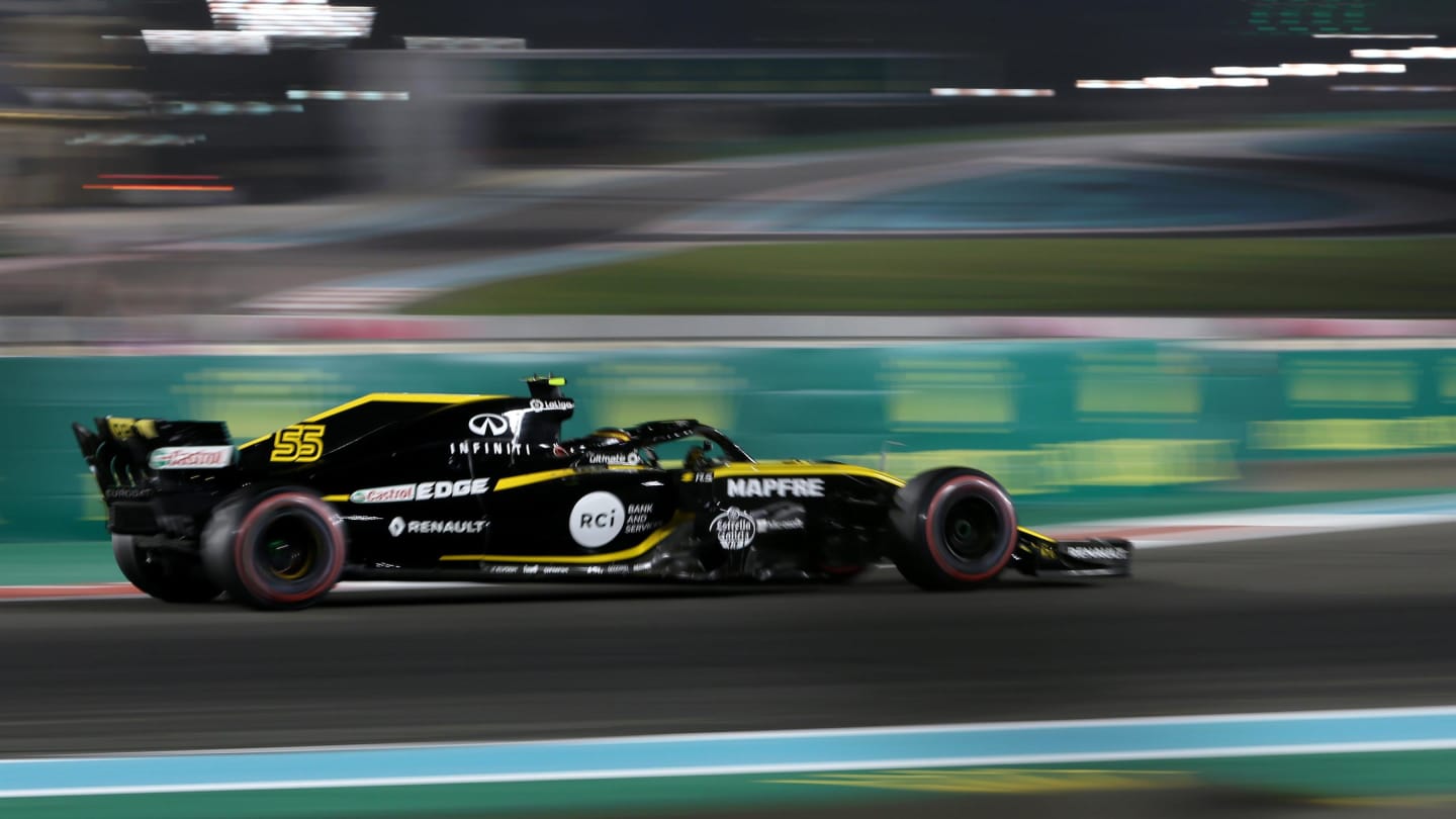 Carlos Sainz, Renault Sport F1 Team R.S. 18 at Formula One World Championship, Rd21, Abu Dhabi Grand Prix, Qualifying, Yas Marina Circuit, Abu Dhabi, UAE, Saturday 24 November 2018.
