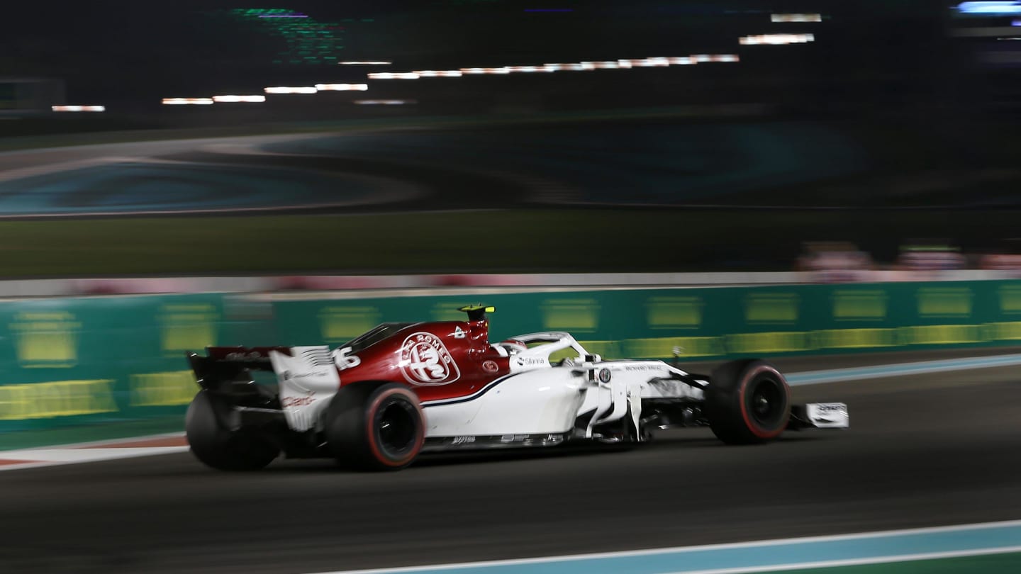 Charles Leclerc, Alfa Romeo Sauber C37 at Formula One World Championship, Rd21, Abu Dhabi Grand Prix, Qualifying, Yas Marina Circuit, Abu Dhabi, UAE, Saturday 24 November 2018.