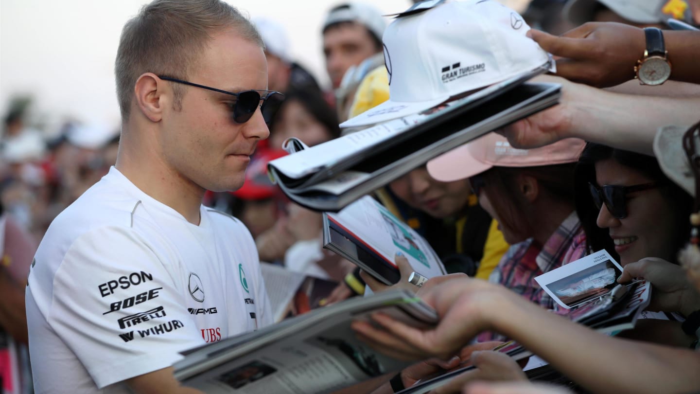 Valtteri Bottas, Mercedes AMG F1 signs autographs for the fans at Formula One World Championship,