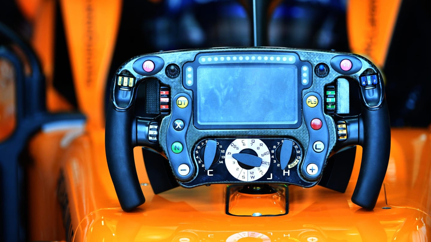 McLaren MCL33 steering wheel at Formula One World Championship, Rd1, Australian Grand Prix, Qualifying, Melbourne, Australia, Saturday 24 March 2018. © Mark Sutton/Sutton Images