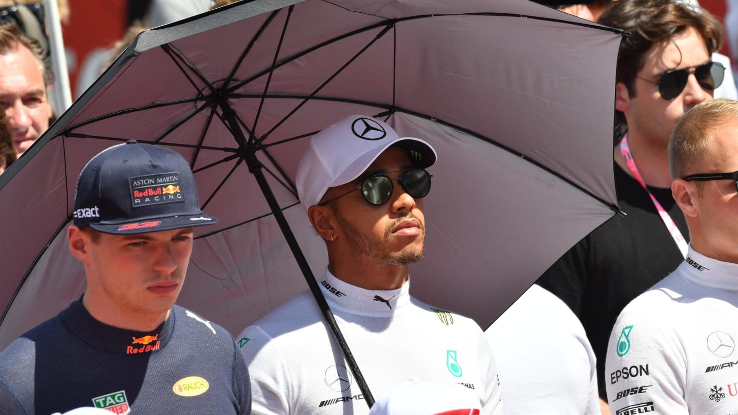 Max Verstappen (NED) Red Bull Racing and Lewis Hamilton (GBR) Mercedes-AMG F1 on the grid at