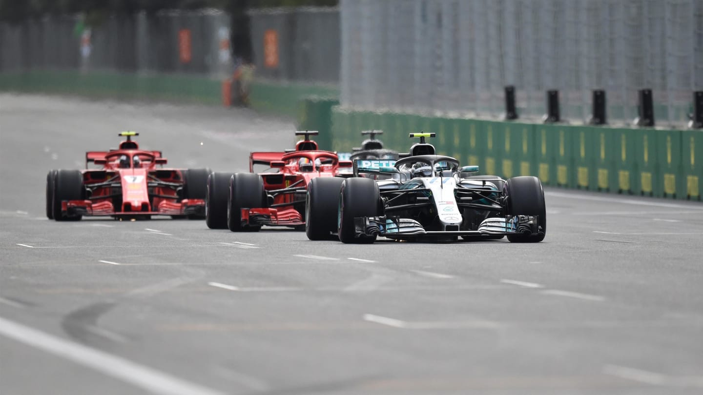 Valtteri Bottas (FIN) Mercedes-AMG F1 W09 EQ Power+ leads Lewis Hamilton (GBR) Mercedes-AMG F1 W09