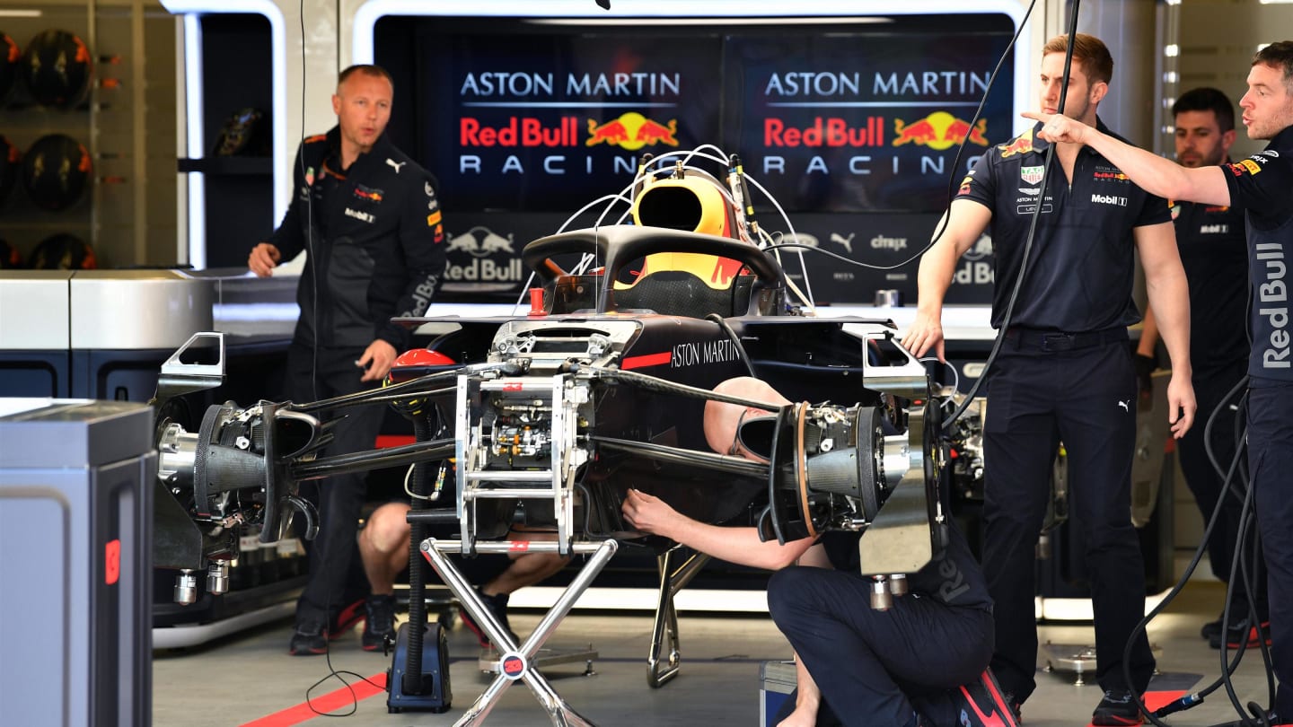 Red Bull Racing RB14 is worked on in the garage at Formula One World Championship, Rd4, Azerbaijan Grand Prix, Preparations, Baku City Circuit, Baku, Azerbaijan, Thursday 26 April 2018. © Mark Sutton/Sutton Images