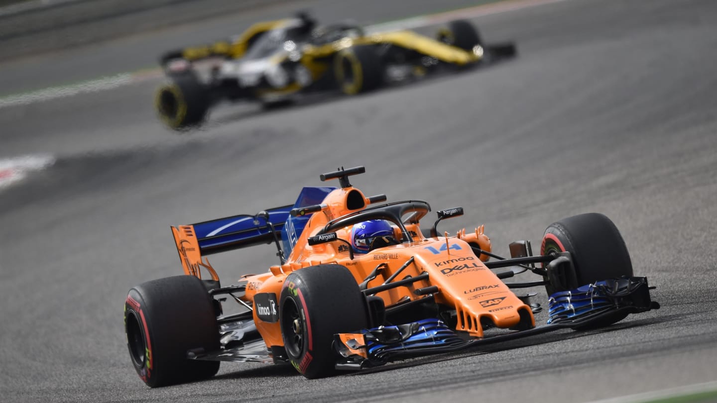 Fernando Alonso (ESP) McLaren MCL33 at Formula One World Championship, Rd2, Bahrain Grand Prix, Practice, Bahrain International Circuit, Sakhir, Bahrain, Friday 6 April 2018. © Simon Galloway/Sutton Images