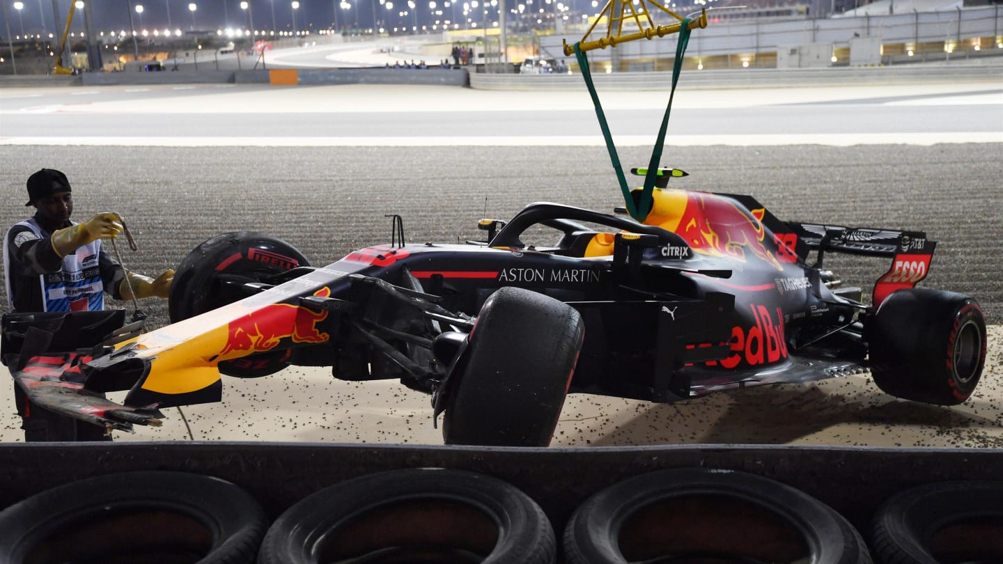 The crashed car of Max Verstappen (NED) Red Bull Racing RB14 is recovered in Q1 at Formula One World Championship, Rd2, Bahrain Grand Prix, Qualifying, Bahrain International Circuit, Sakhir, Bahrain, Saturday 7 April 2018. © Jerry Andre/Sutton Images
