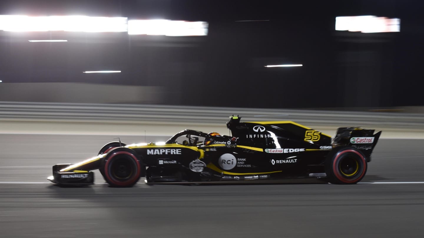 Carlos Sainz (ESP) Renault Sport F1 Team RS18 at Formula One World Championship, Rd2, Bahrain Grand Prix, Qualifying, Bahrain International Circuit, Sakhir, Bahrain, Saturday 7 April 2018. © Simon Galloway/Sutton Images