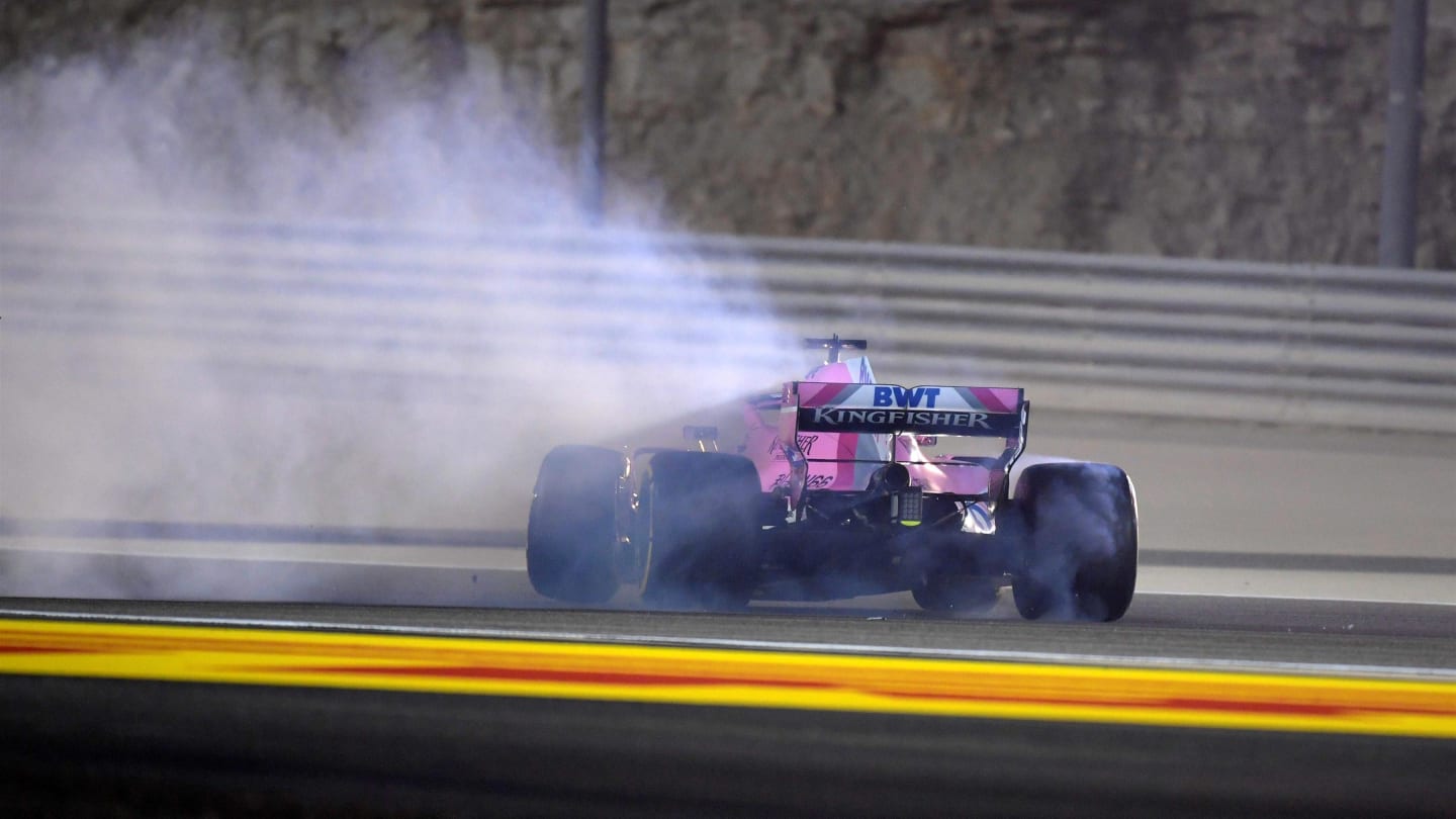 Sergio Perez (MEX) Force India VJM11 spins on lap one at Formula One World Championship, Rd2, Bahrain Grand Prix, Race, Bahrain International Circuit, Sakhir, Bahrain, Sunday 8 April 2018. © Simon Galloway/Sutton Images