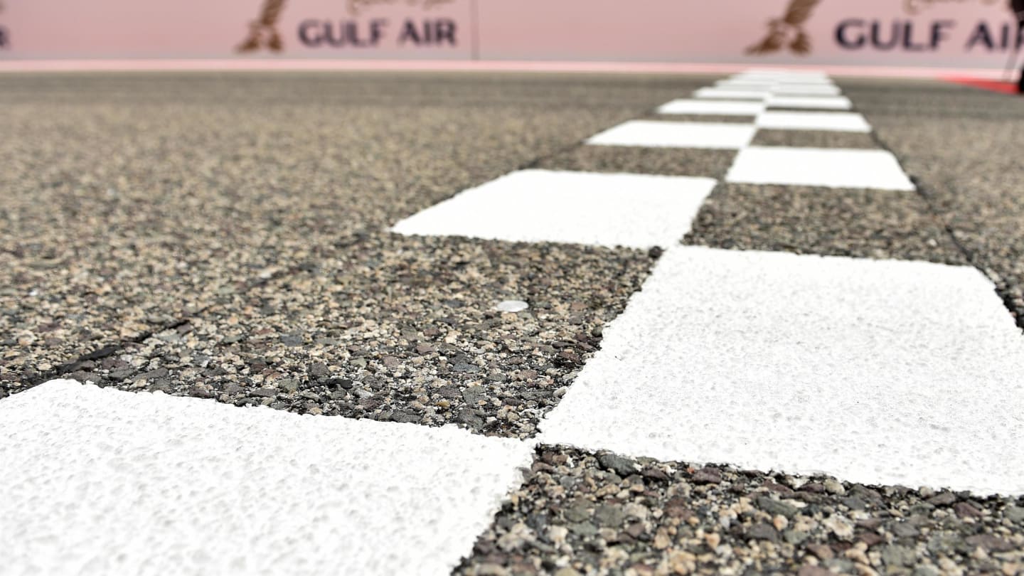 Start and finish stripe at Formula One World Championship, Rd2, Bahrain Grand Prix, Preparations, Bahrain International Circuit, Sakhir, Bahrain, Thursday 5 April 2018. © Simon Galloway/Sutton Images