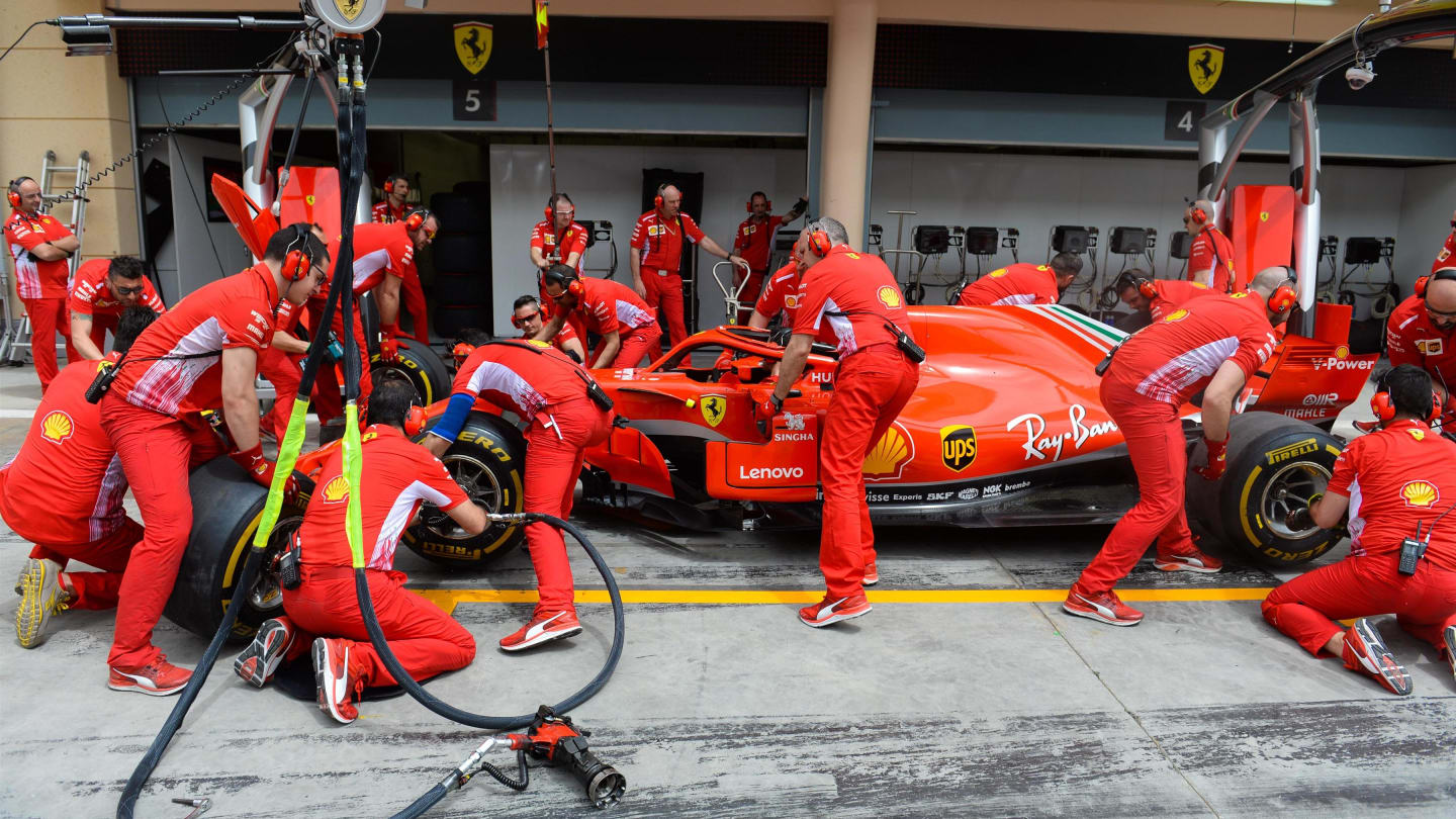 Ferrari practice pit stops at Formula One World Championship, Rd2, Bahrain Grand Prix, Preparations, Bahrain International Circuit, Sakhir, Bahrain, Thursday 5 April 2018. © Simon Galloway/Sutton Images