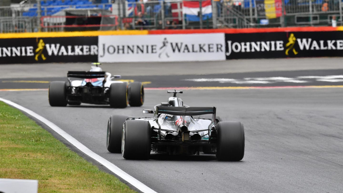 Lewis Hamilton, Mercedes AMG F1 W09 and Sergey Sirotkin, Williams FW41 at Formula One World