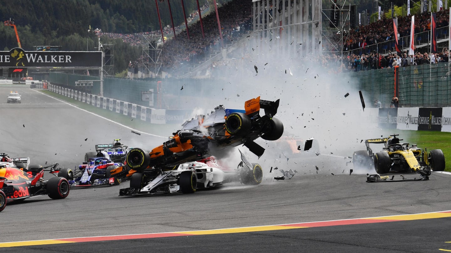 Fernando Alonso, McLaren MCL33 crashes and gets airbourne at the start of the race at Formula One World Championship, Rd13, Belgian Grand Prix, Race, Spa Francorchamps, Belgium, Sunday 26 August 2018. © Mark Sutton/Sutton Images