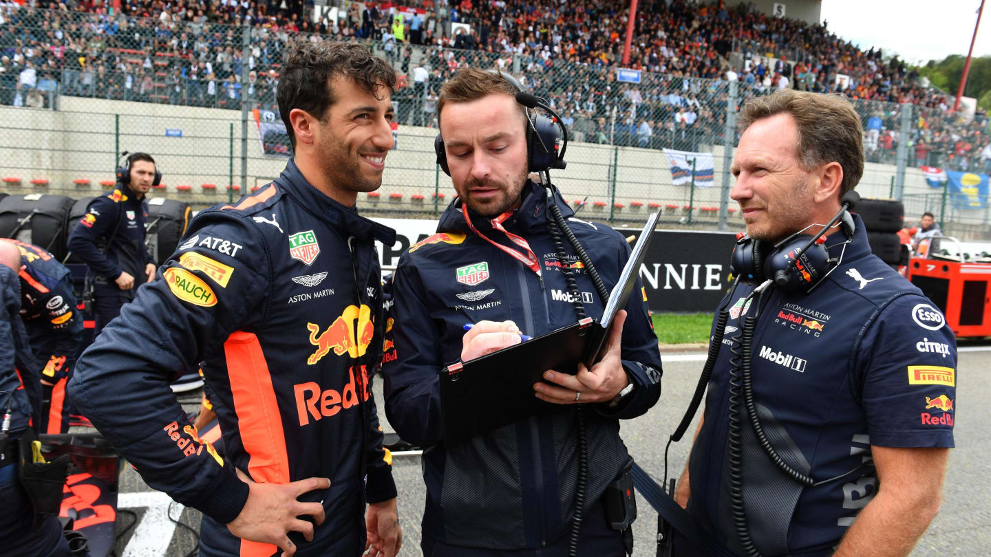 Daniel Ricciardo, Red Bull Racing, Simon Rennie, Red Bull Racing Race Engineer and Christian Horner, Red Bull Racing Team Principal on the grid at Formula One World Championship, Rd13, Belgian Grand Prix, Race, Spa Francorchamps, Belgium, Sunday 26 August 2018. © Mark Sutton/Sutton Images