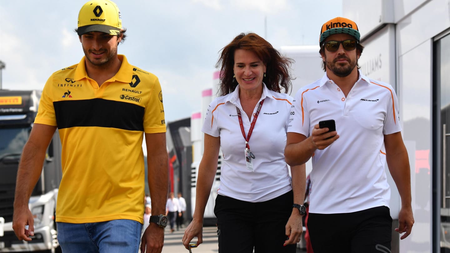 Carlos Sainz Jr, Renault Sport F1 Team, Silvia Hoffer Frangipane, McLaren Press Officer and