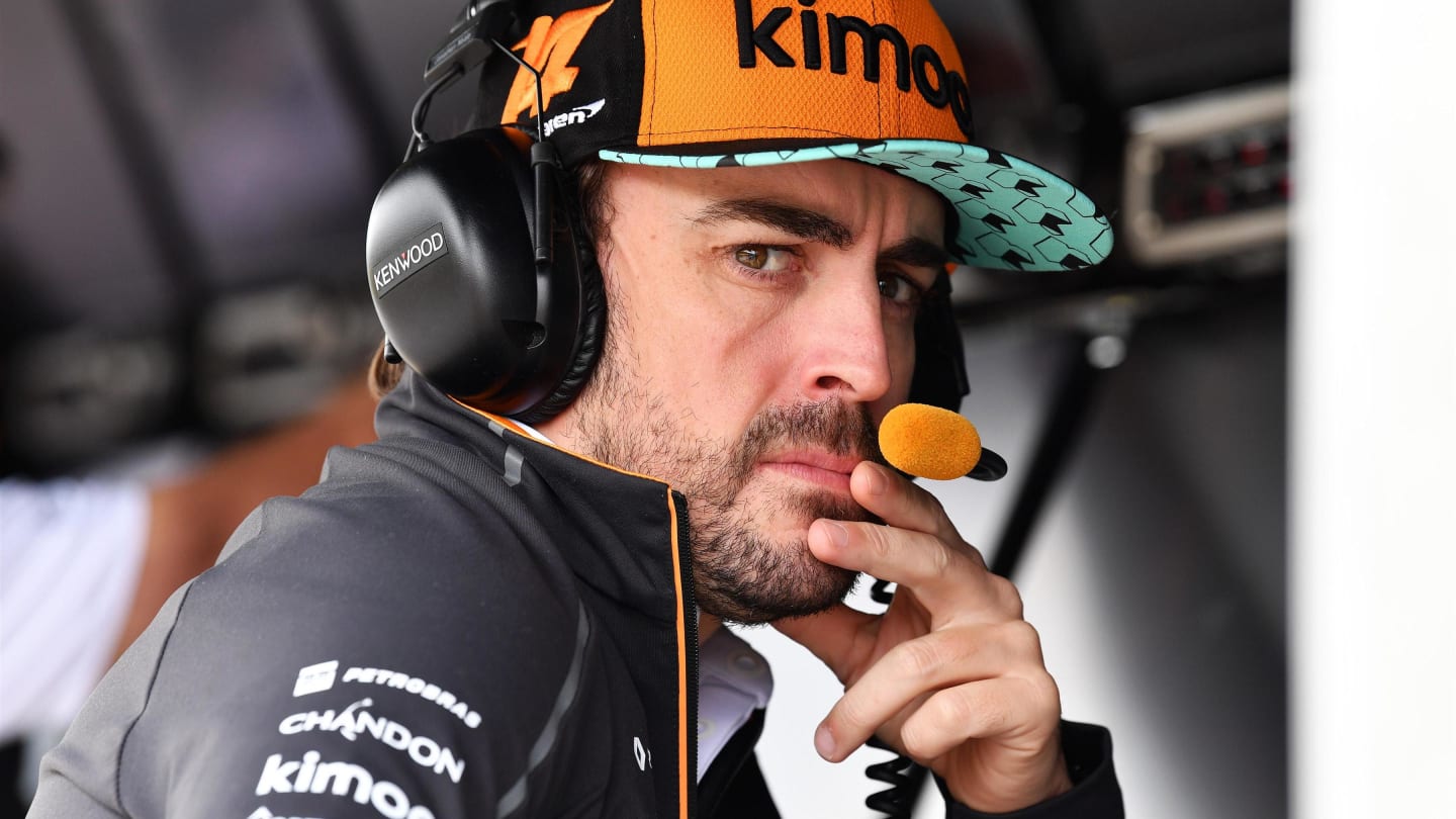 Fernando Alonso, McLaren at Formula One World Championship, Rd20, Brazilian Grand Prix, Practice,