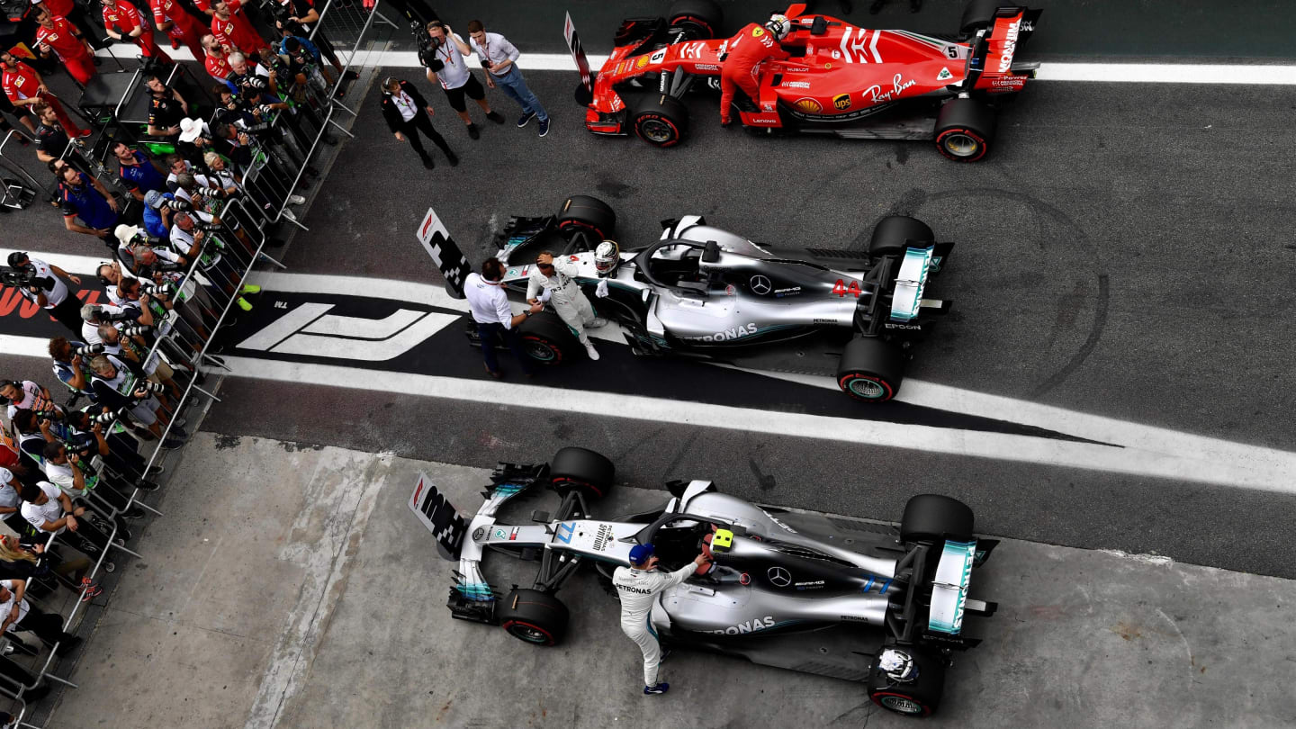 Valtteri Bottas, Mercedes AMG F1, Lewis Hamilton, Mercedes AMG F1 and Sebastian Vettel, Ferrari in