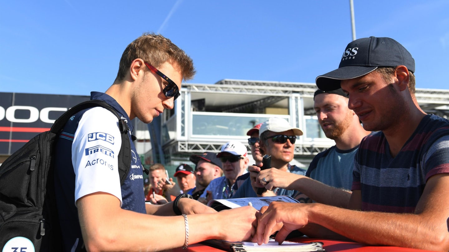 Sergey Sirotkin (RUS) Williams signs autographs for the fans at Formula One World Championship, Rd10, British Grand Prix, Qualifying, Silverstone, England, Saturday 7 July 2018. © Mark Sutton/Sutton Images