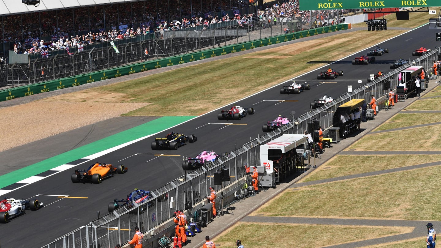The start of the race at Formula One World Championship, Rd10, British Grand Prix, Race, Silverstone, England, Sunday 8 July 2018. © Jerry Andre/Sutton Images