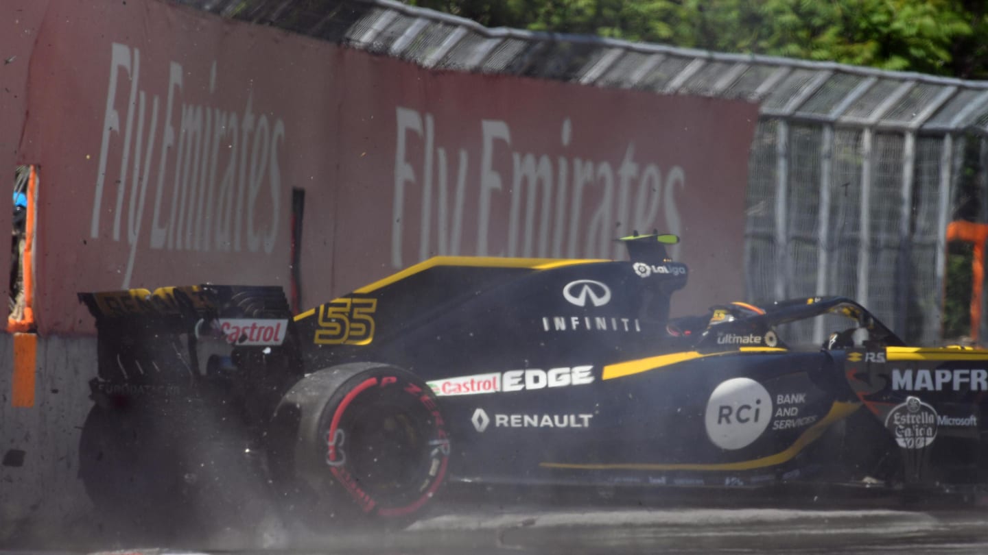 Carlos Sainz jr (ESP) Renault Sport F1 Team RS18 hits the wall in FP2 at Formula One World Championship, Rd7, Canadian Grand Prix, Practice, Montreal, Canada, Friday 8 June 2018. © Jerry Andre/Sutton Images