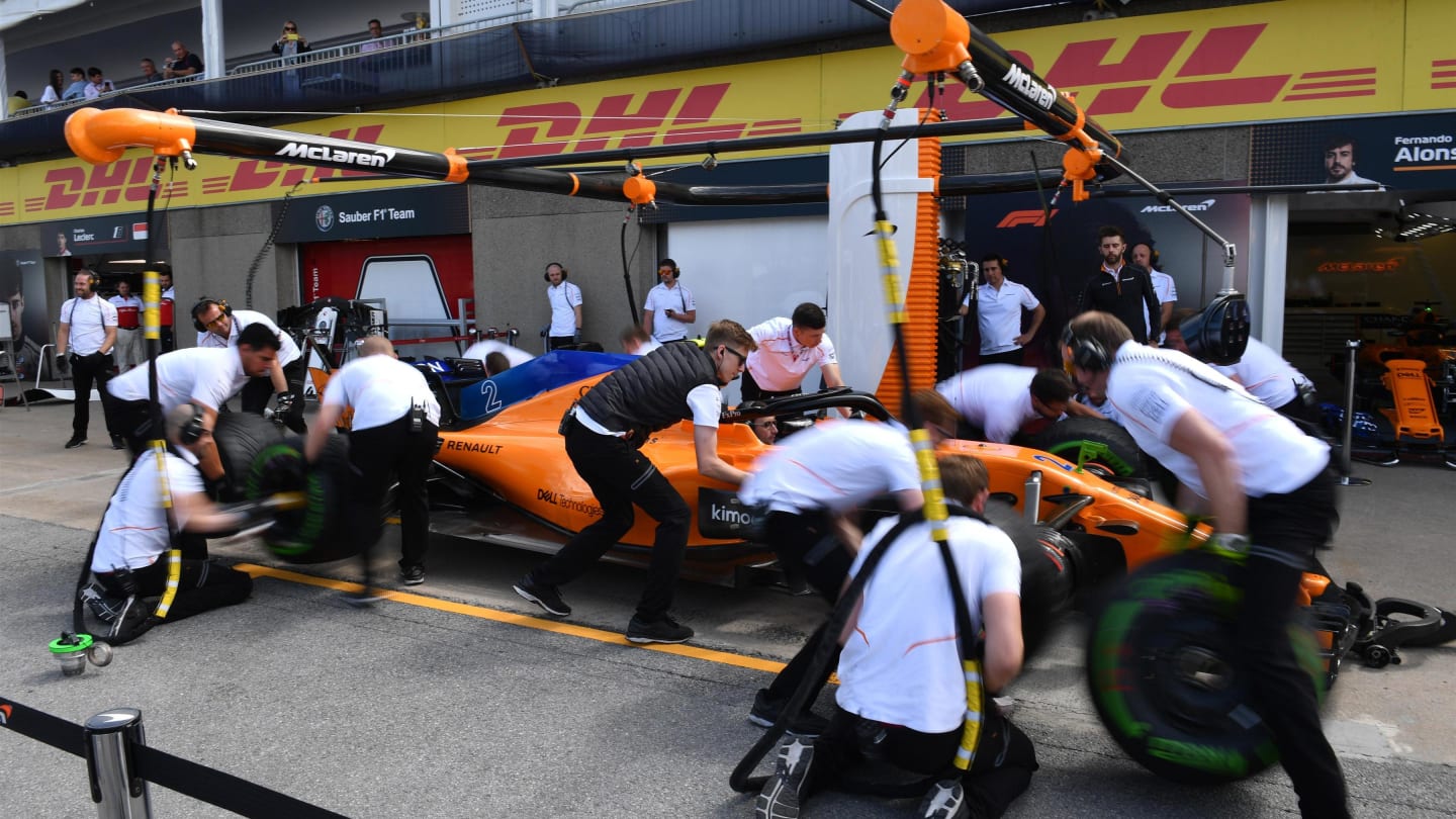McLaren pit stop practice at Formula One World Championship, Rd7, Canadian Grand Prix, Qualifying, Montreal, Canada, Saturday 9 June 2018. © Mark Sutton/Sutton Images