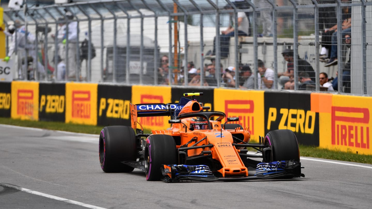 Stoffel Vandoorne (BEL) McLaren MCL33 with puncture at Formula One World Championship, Rd7, Canadian Grand Prix, Race, Montreal, Canada, Sunday10 June 2018. © Mark Sutton/Sutton Images