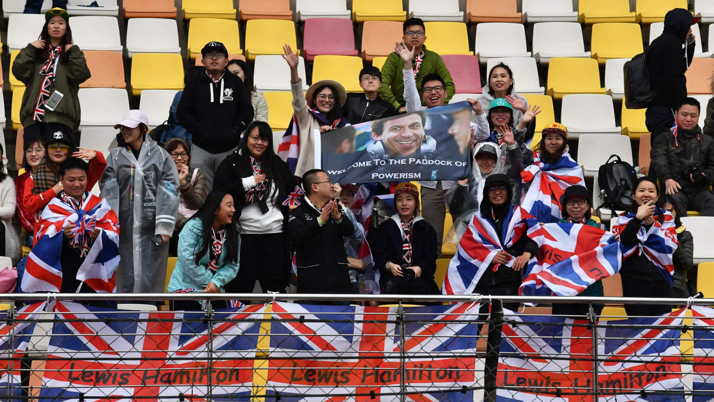 Lewis Hamilton (GBR) Mercedes-AMG F1 fans and banners at Formula One World Championship, Rd3, Chinese Grand Prix, Qualifying, Shanghai, China, Saturday 14 April 2018. © Mark Sutton/Sutton Images