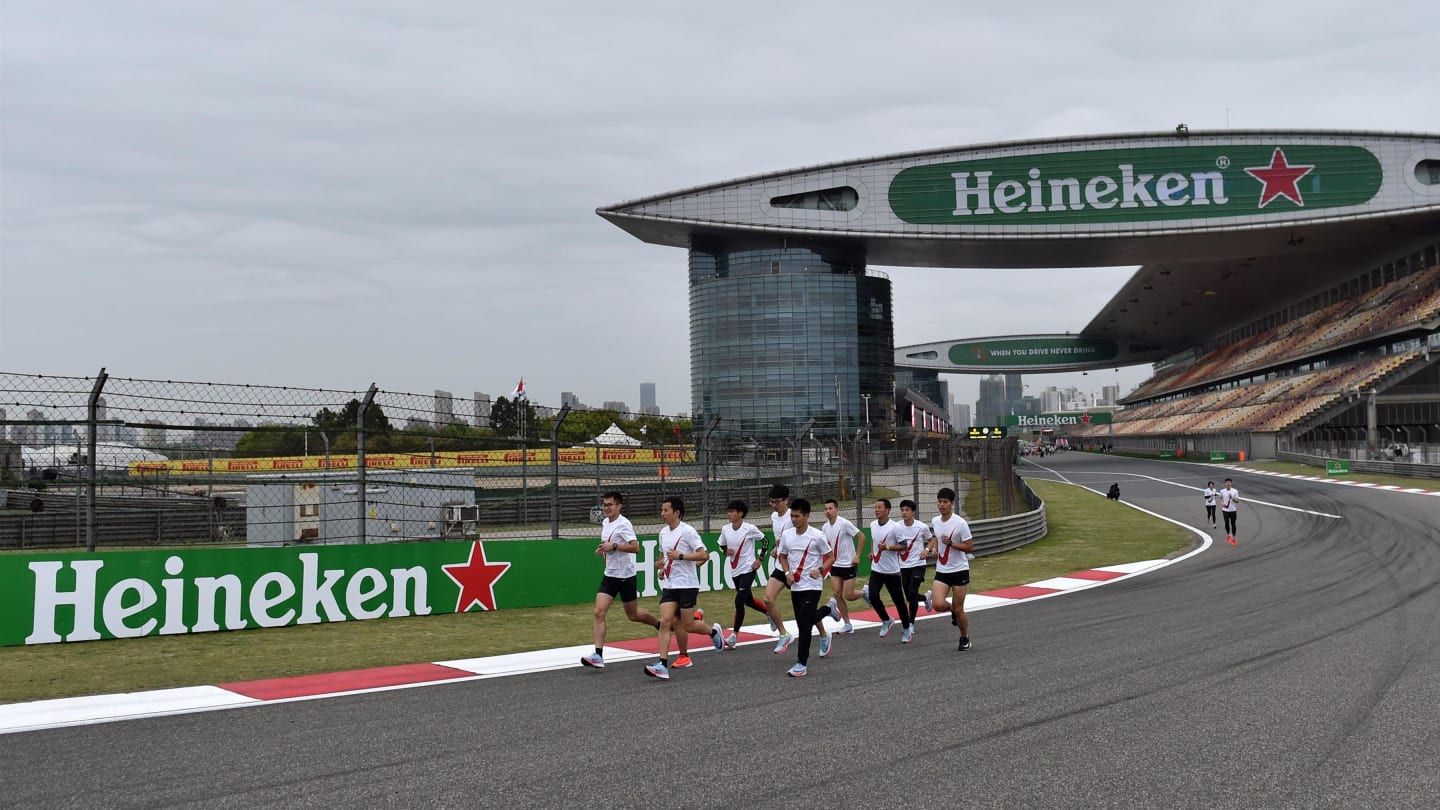 Nike Run the Track at Formula One World Championship, Rd3, Chinese Grand Prix, Preparations, Shanghai, China, Thursday 12 April 2018. © Simon Galloway/Sutton Images