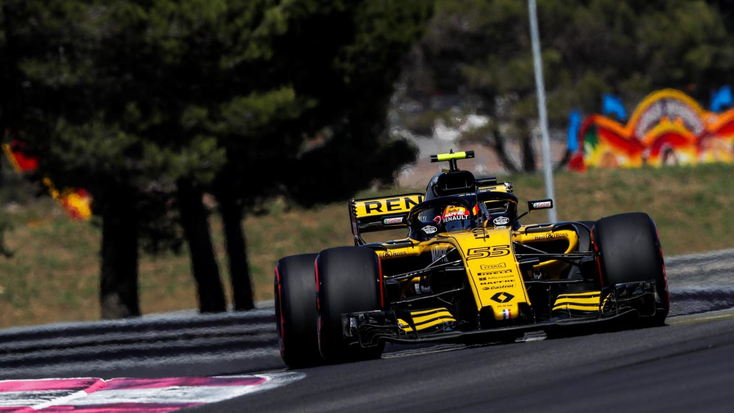 Carlos Sainz jr (ESP) Renault Sport F1 Team RS18 at Formula One World Championship, Rd8, French