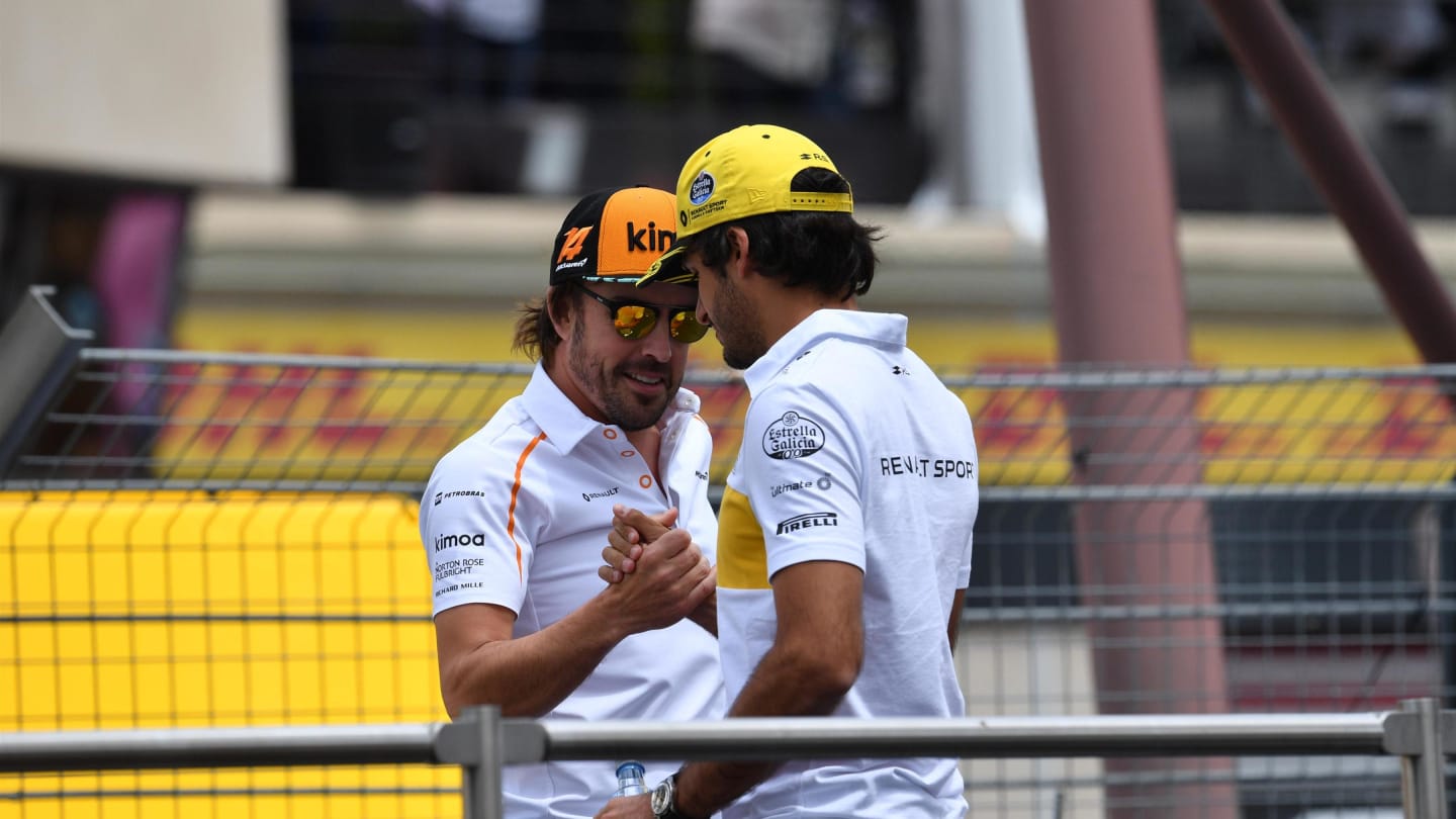 Fernando Alonso (ESP) McLaren and Carlos Sainz (ESP) Renault Sport F1 Team on the drivers parade at Formula One World Championship, Rd8, French Grand Prix, Race, Paul Ricard, France, Sunday 24 June 2018. © Jerry Andre/Sutton Images