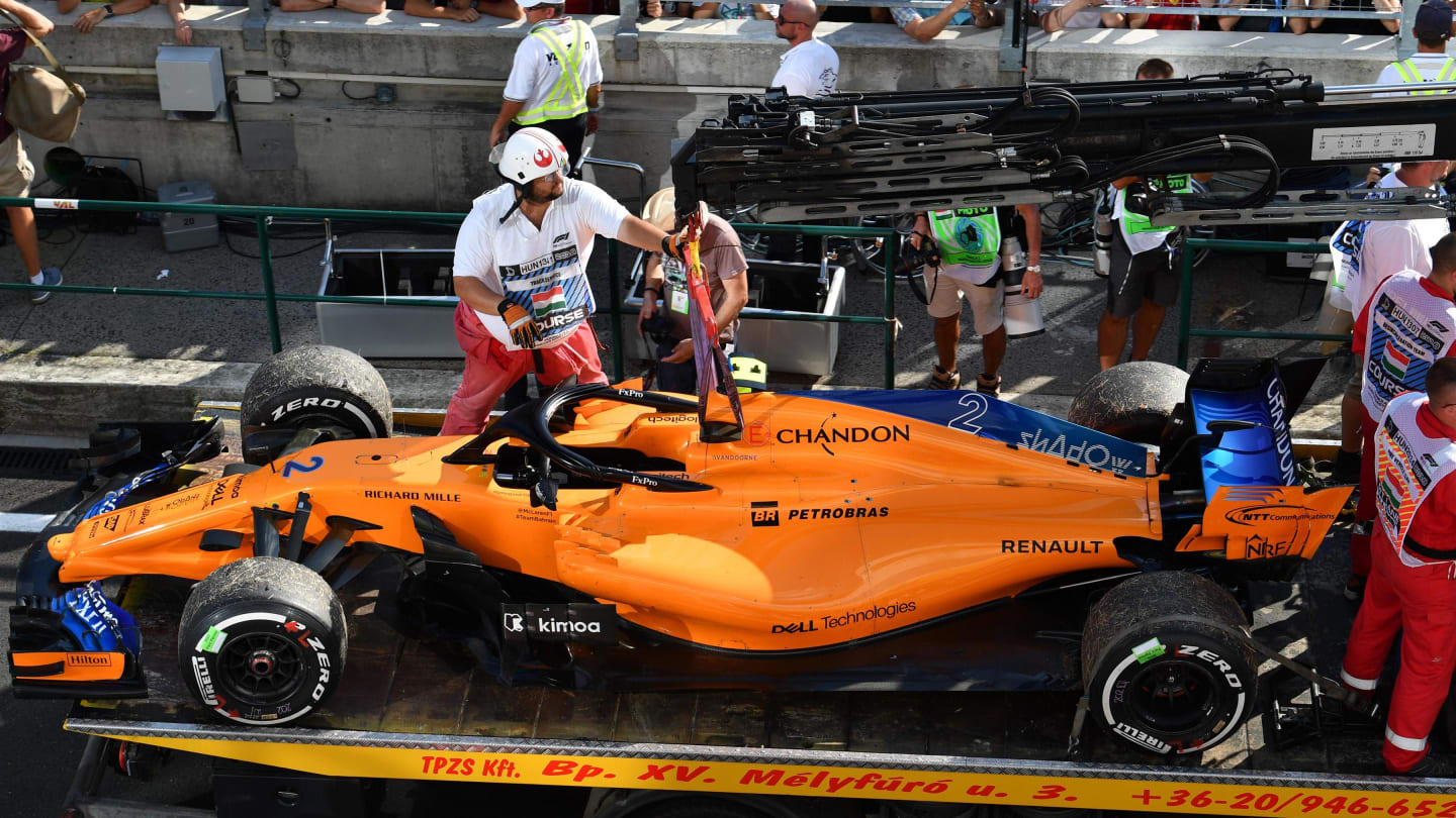 The car of Race retiree Stoffel Vandoorne (BEL) McLaren MCL33 is recovered at Formula One World Championship, Rd12, Hungarian Grand Prix, Race, Hungaroring, Hungary, Sunday 29 July 2018. © Mark Sutton/Sutton Images