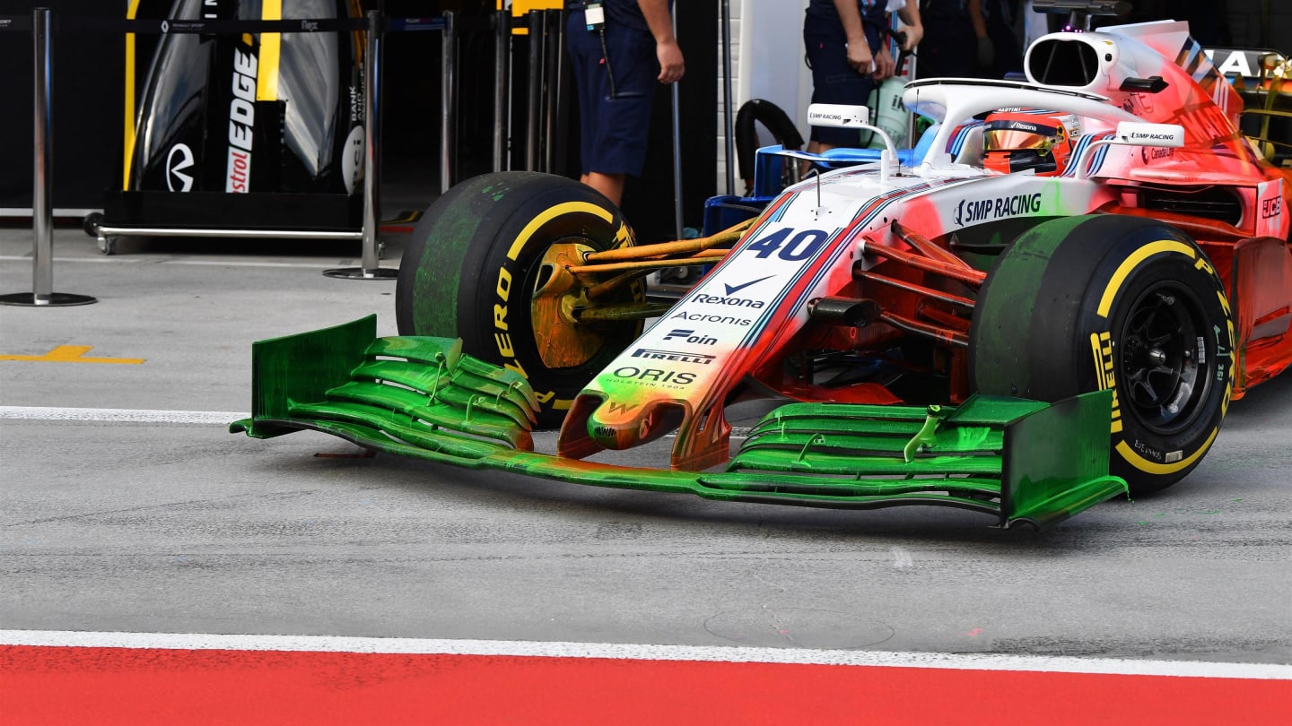 Robert Kubica (POL) Williams FW41 with aero paint over the whole car at Formula One Testing, Day
