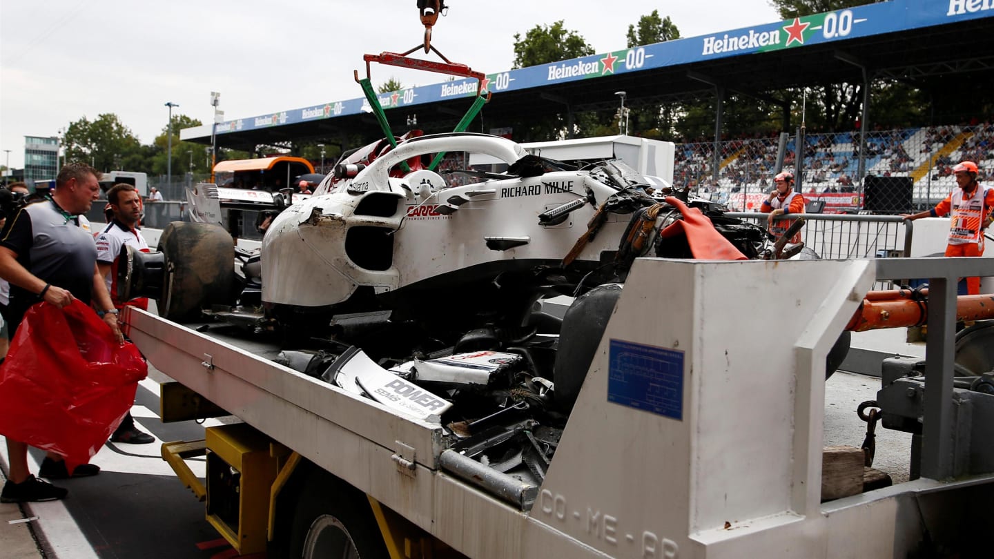 The crashed car of Marcus Ericsson, Alfa Romeo Sauber C37 is recovered to the pits in FP2 at Formula One World Championship, Rd14, Italian Grand Prix, Practice, Monza, Italy, Friday 31 August 2018. © Manuel Goria/Sutton Images